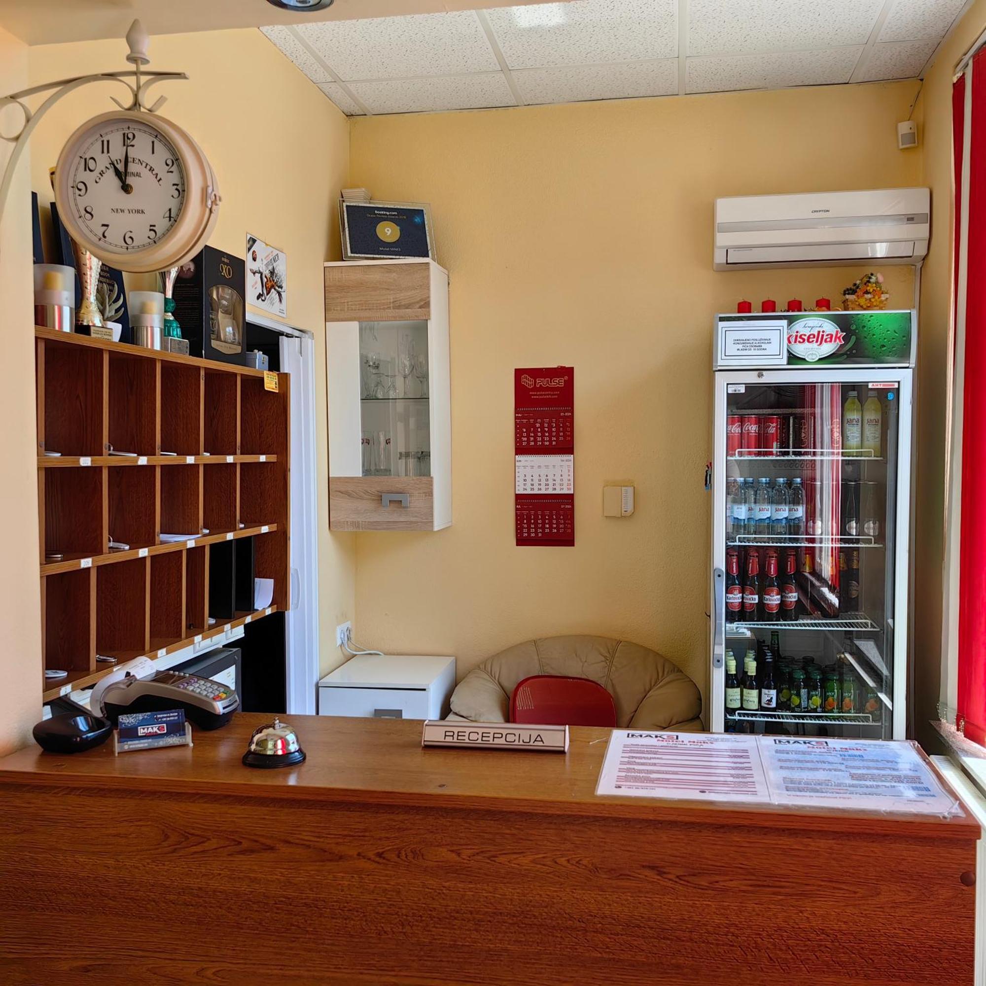 Motel Maks Kiseljak エクステリア 写真