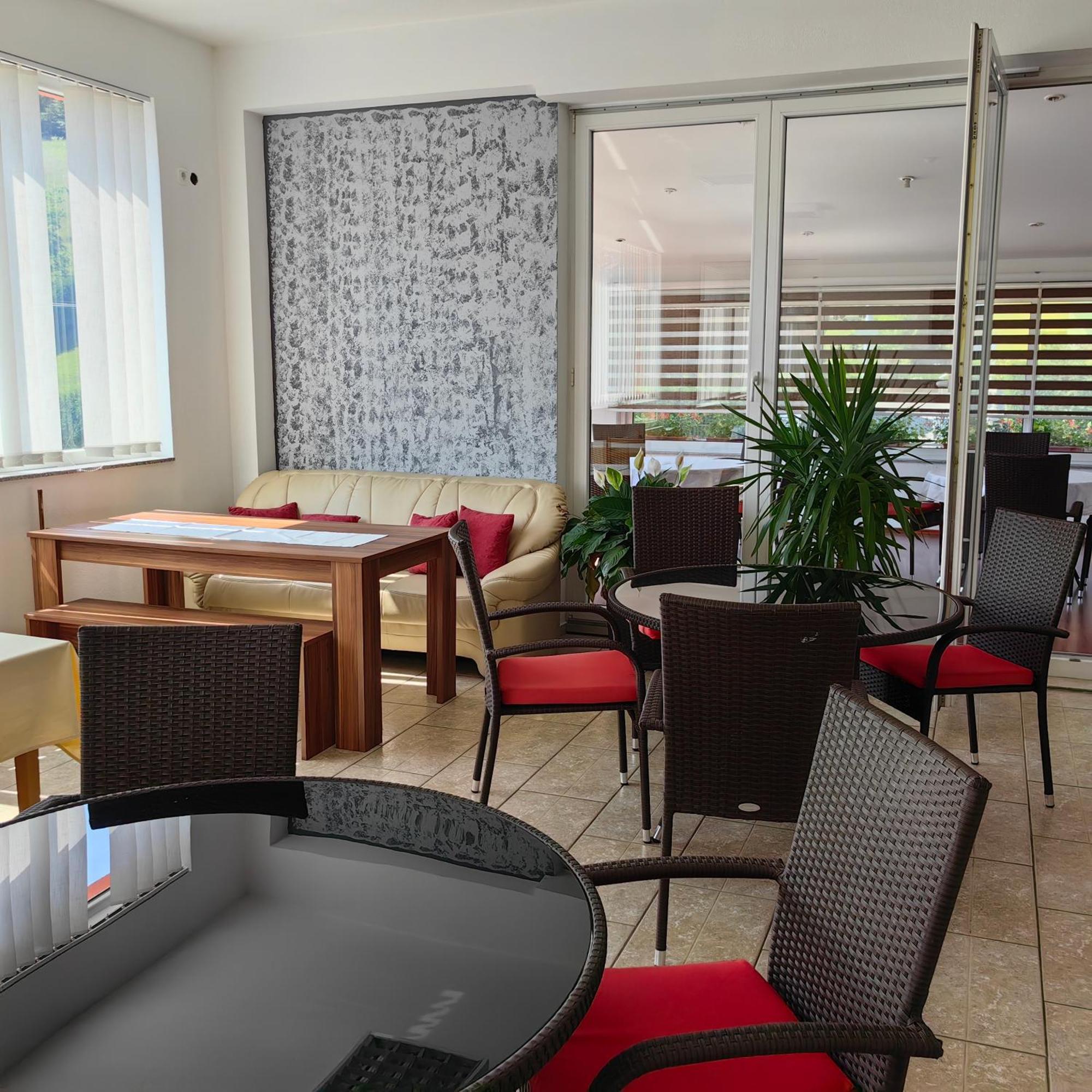 Motel Maks Kiseljak エクステリア 写真