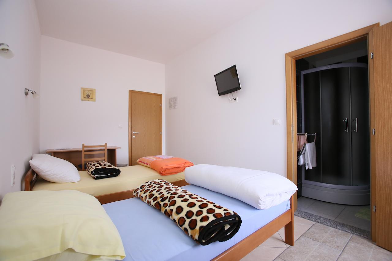Motel Maks Kiseljak 部屋 写真