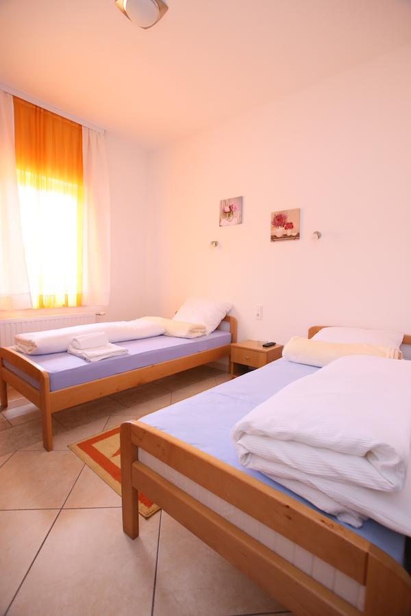 Motel Maks Kiseljak 部屋 写真
