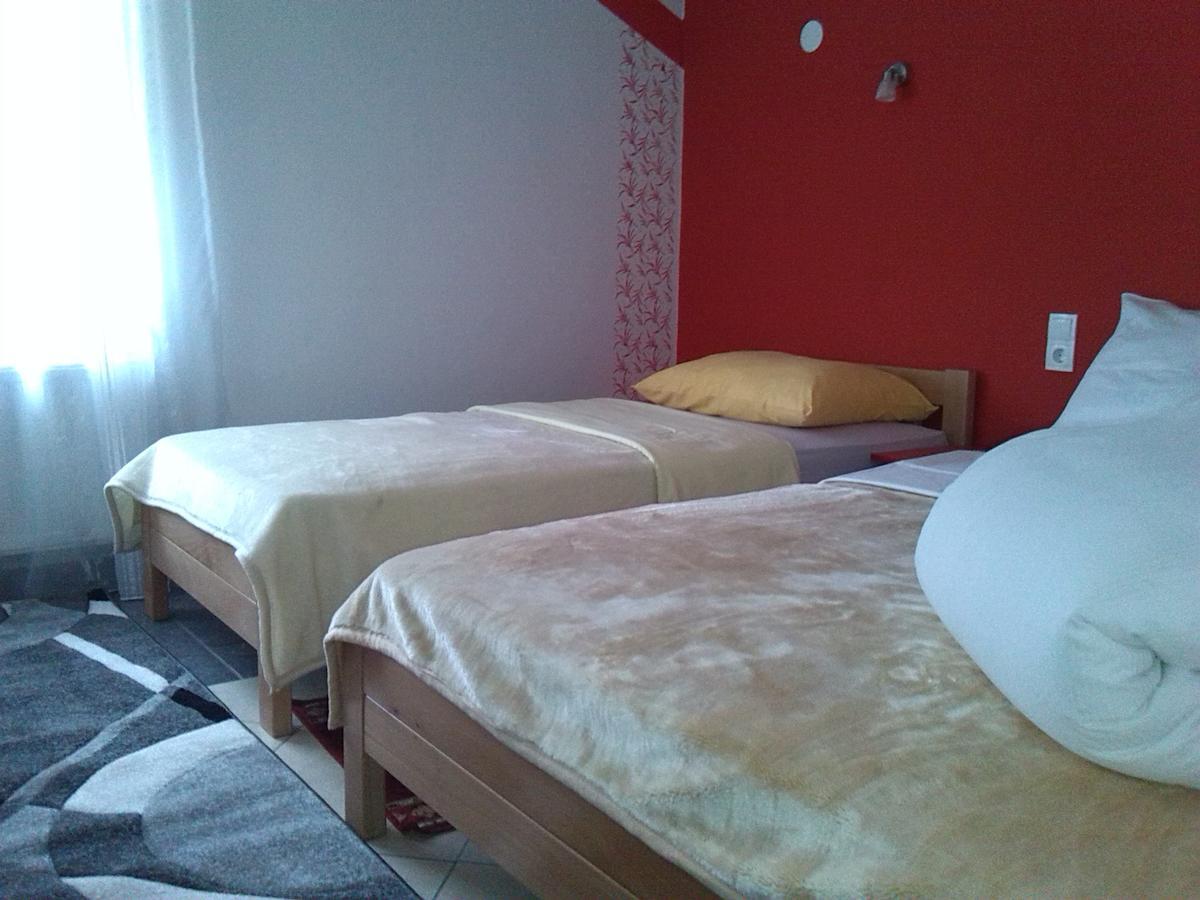 Motel Maks Kiseljak 部屋 写真