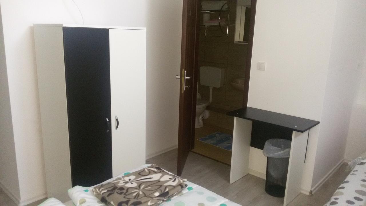 Motel Maks Kiseljak エクステリア 写真