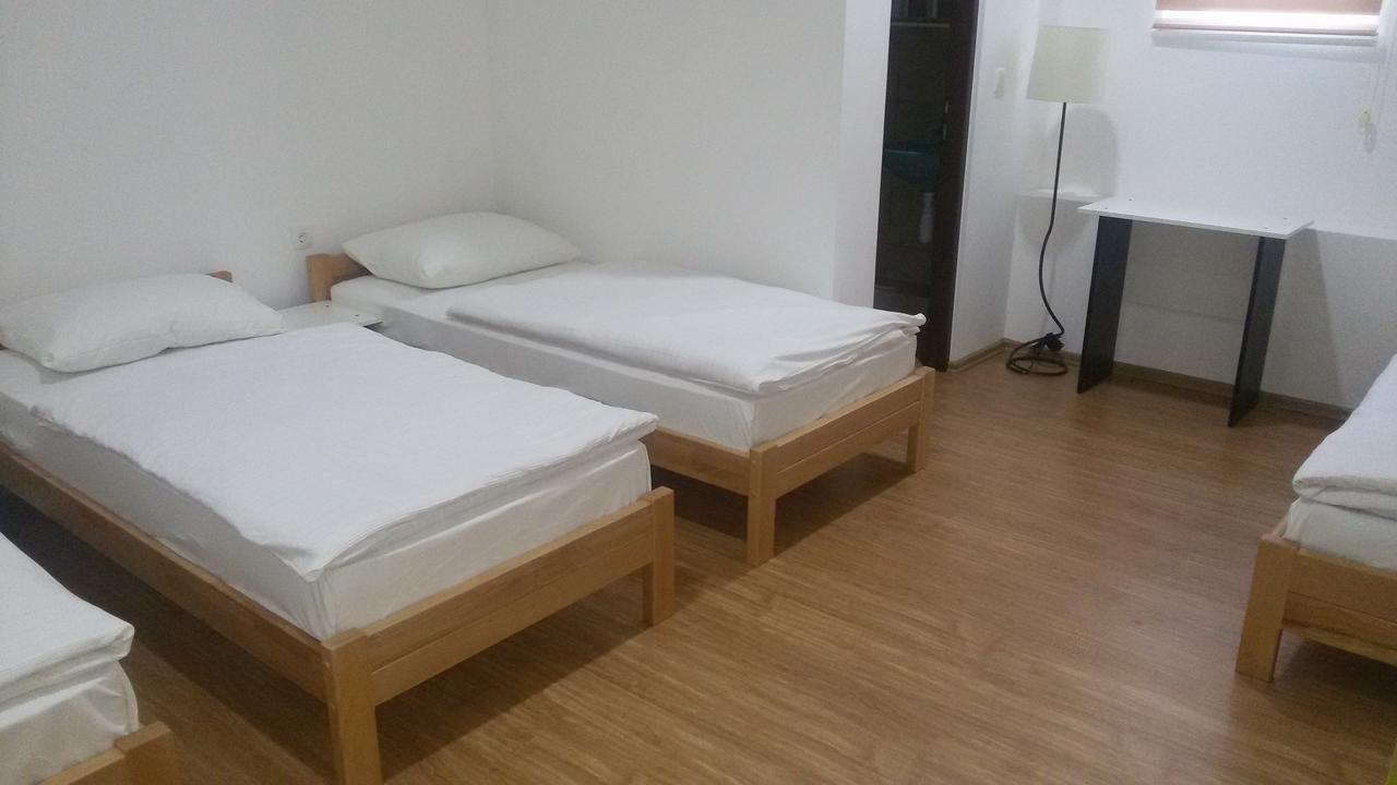 Motel Maks Kiseljak エクステリア 写真