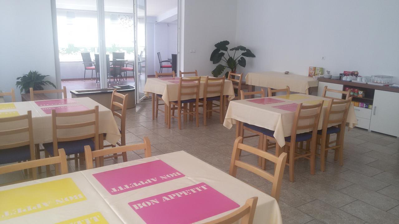 Motel Maks Kiseljak エクステリア 写真